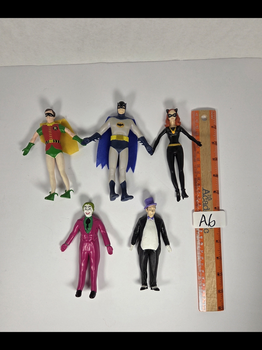 Batman, Robin, Catwoman, Joker & Penguin Action Figure Set - Multicolor
